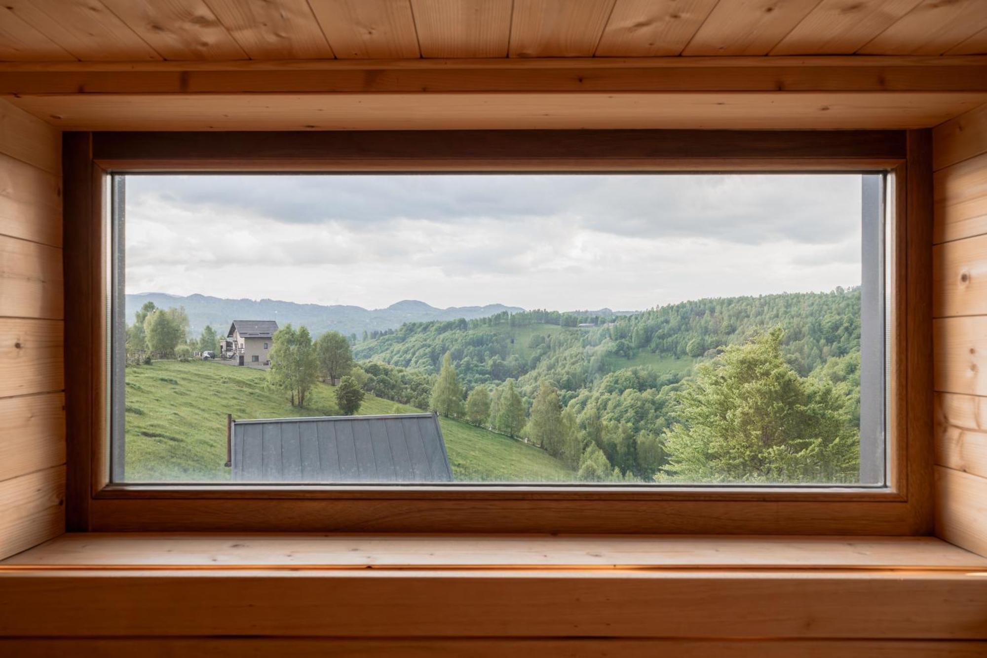Amont Chalet Peştera エクステリア 写真