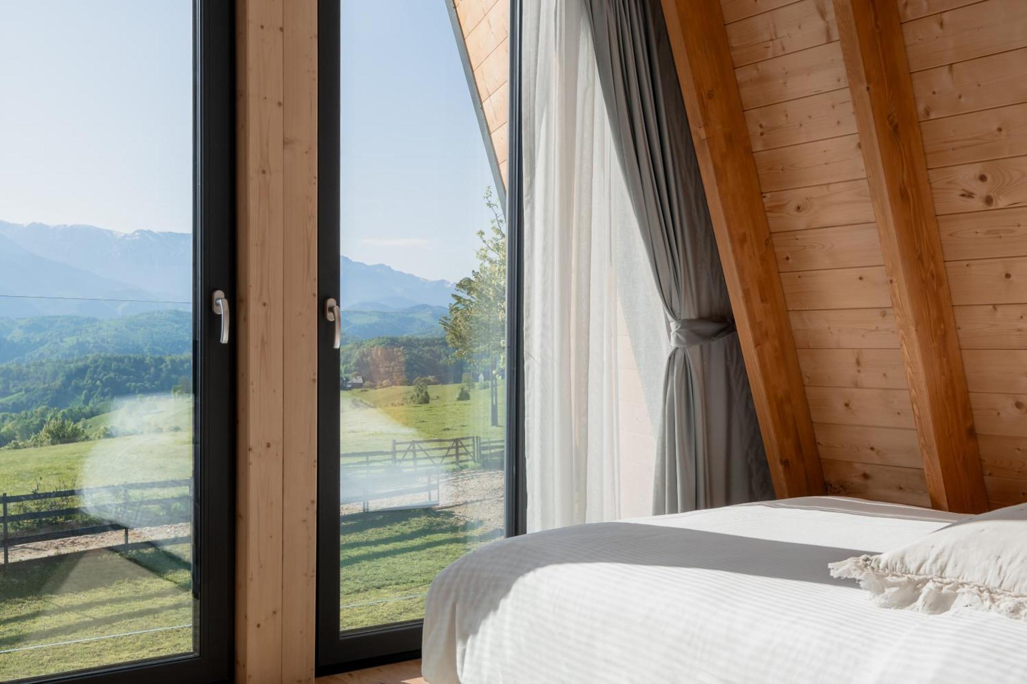 Amont Chalet Peştera エクステリア 写真