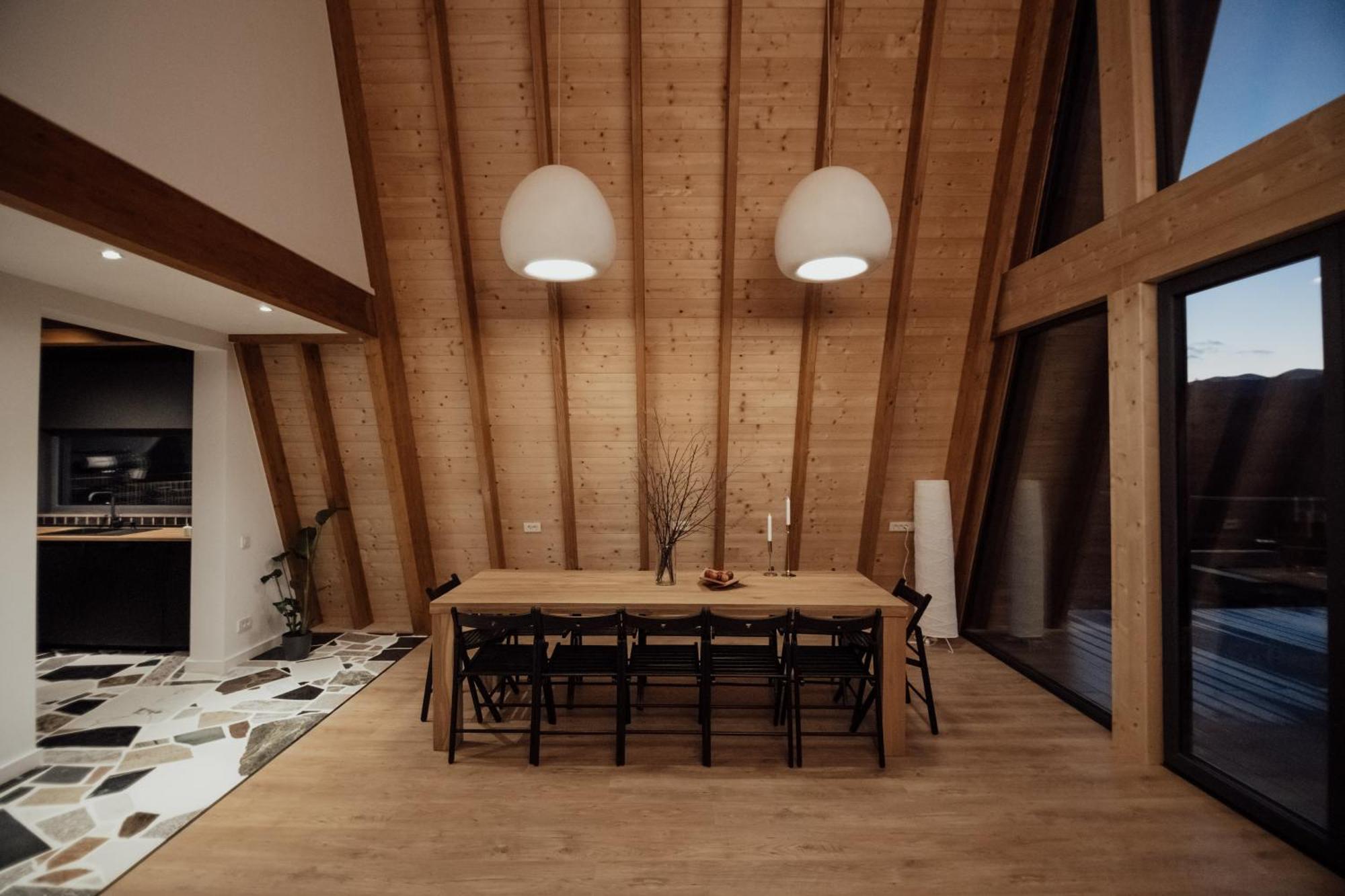 Amont Chalet Peştera エクステリア 写真